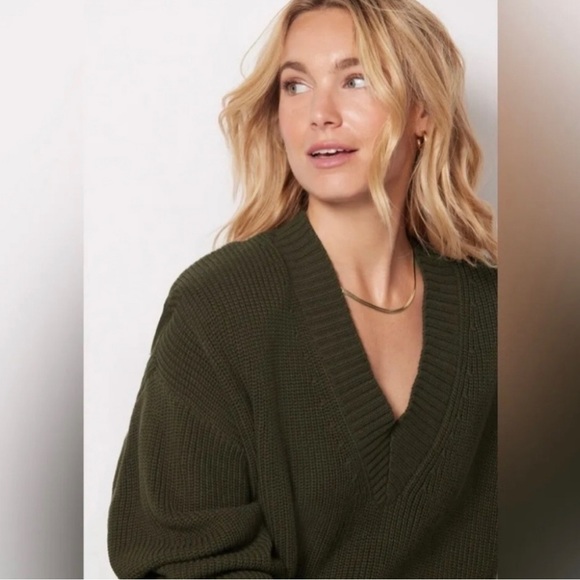 PISTOLA Camille Strong Shoulder Sweater V Neck Olive - Picture 3 of 9